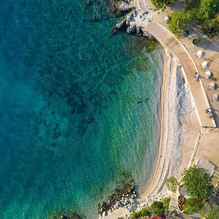 Romantic With Pool, Beautiful Nature And The Sea View - By Traveler Tourist Agency Krk Id 2184 ヴィラ *