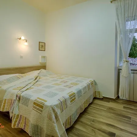 Romantic With Pool, Beautiful Nature And The Sea View - By Traveler Tourist Agency Krk Id 2184 * Linardići