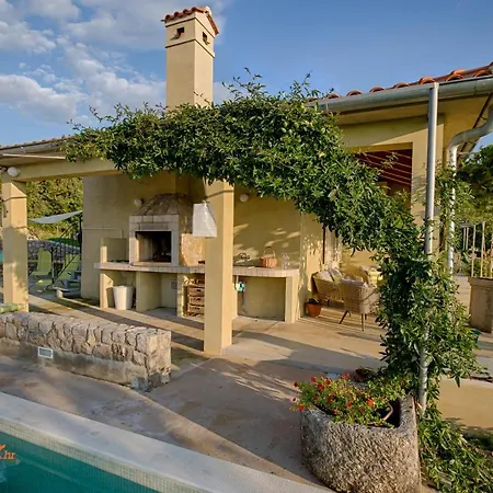 Romantic With Pool, Beautiful Nature And The Sea View - By Traveler Tourist Agency Krk Id 2184 Villa Linardići
